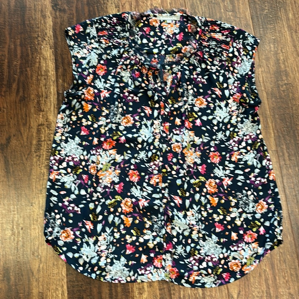 Stitch Fix Flowery Daniel Rainn cap sleeve v-neck blouse